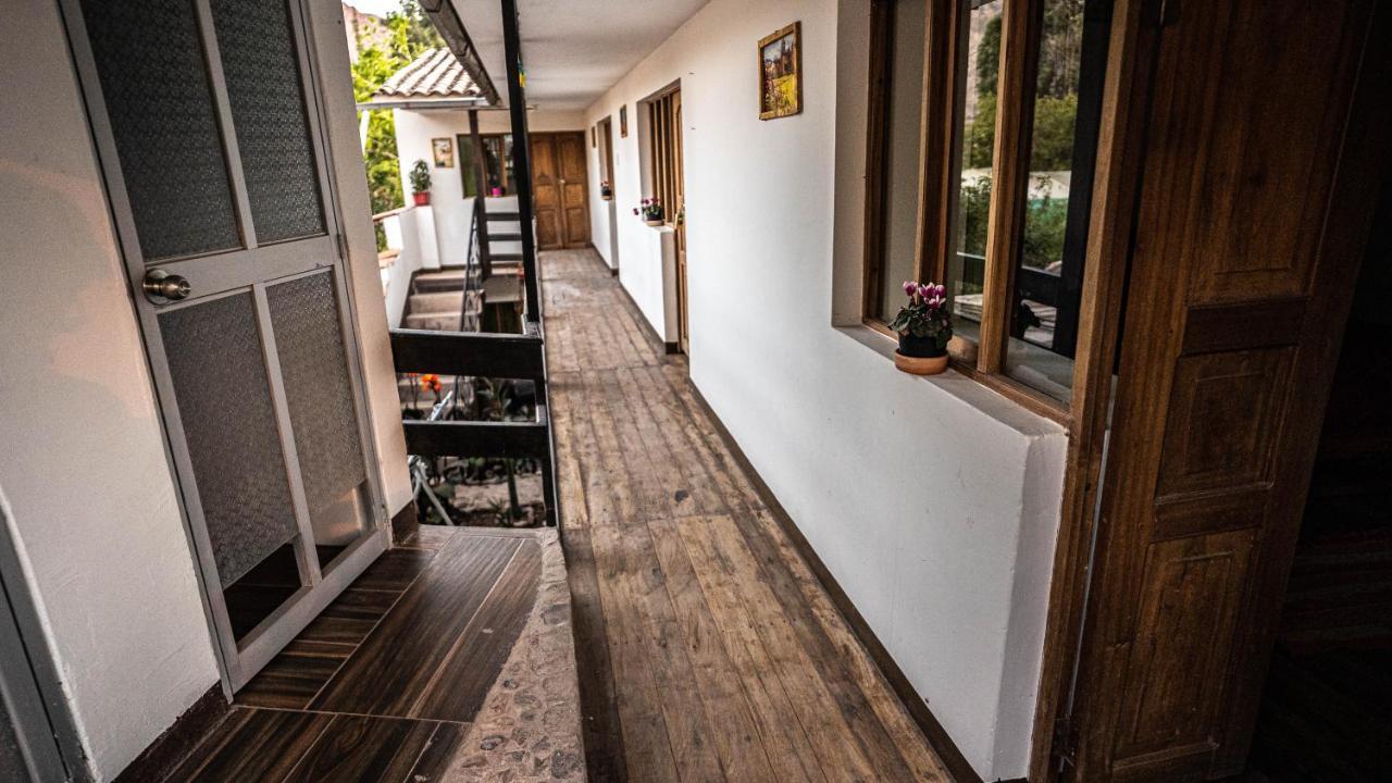 אורובמבה Mama Green Ecolodge & Permaculture Farm מראה חיצוני תמונה